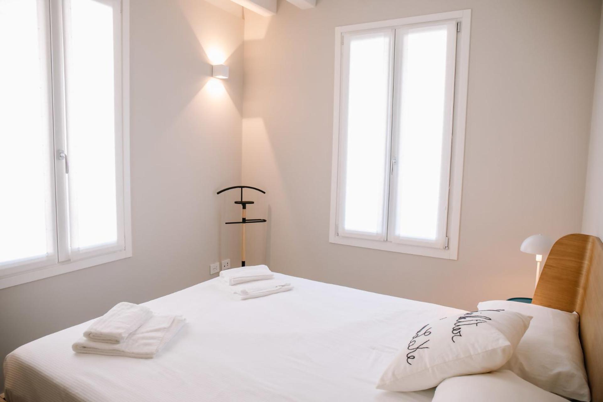 Elegant Beige Apartment - 5 Minutes From The Lake Комо Екстер'єр фото