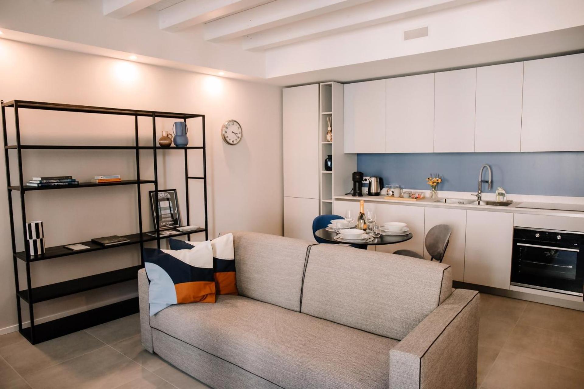 Elegant Beige Apartment - 5 Minutes From The Lake Комо Екстер'єр фото