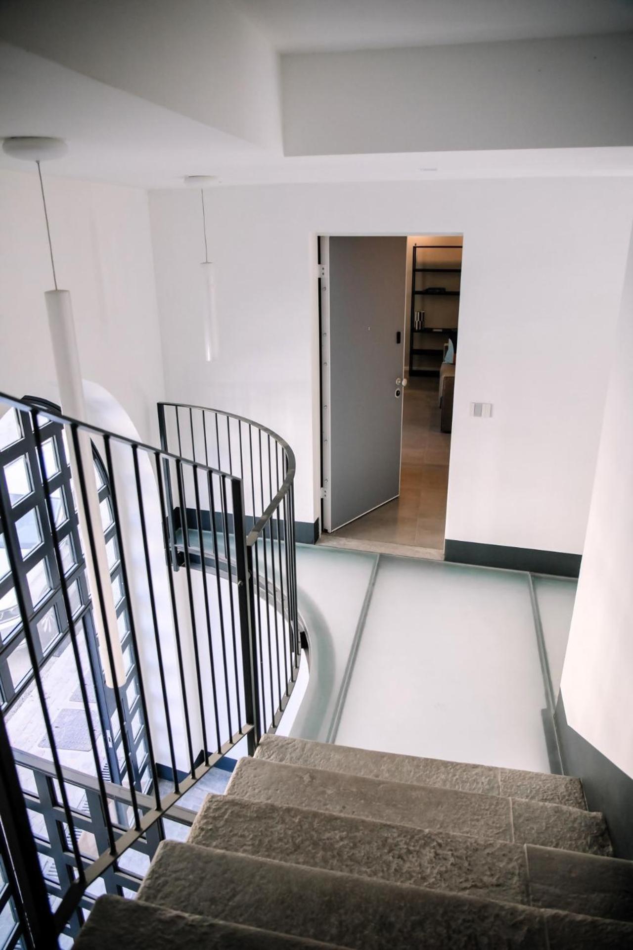 Elegant Beige Apartment - 5 Minutes From The Lake Комо Екстер'єр фото