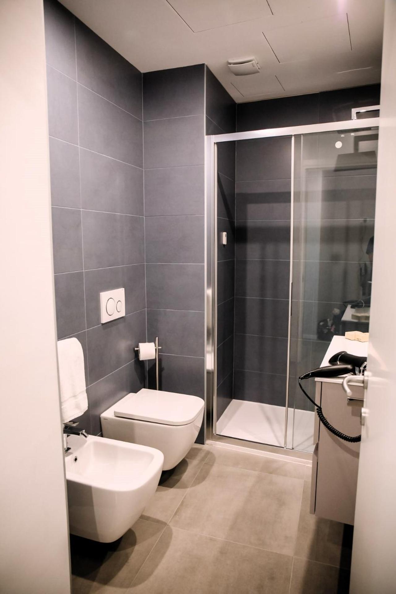 Elegant Beige Apartment - 5 Minutes From The Lake Комо Екстер'єр фото